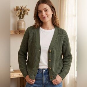 Gap Women's Cropped Olive Green Cardigan Size L NWT